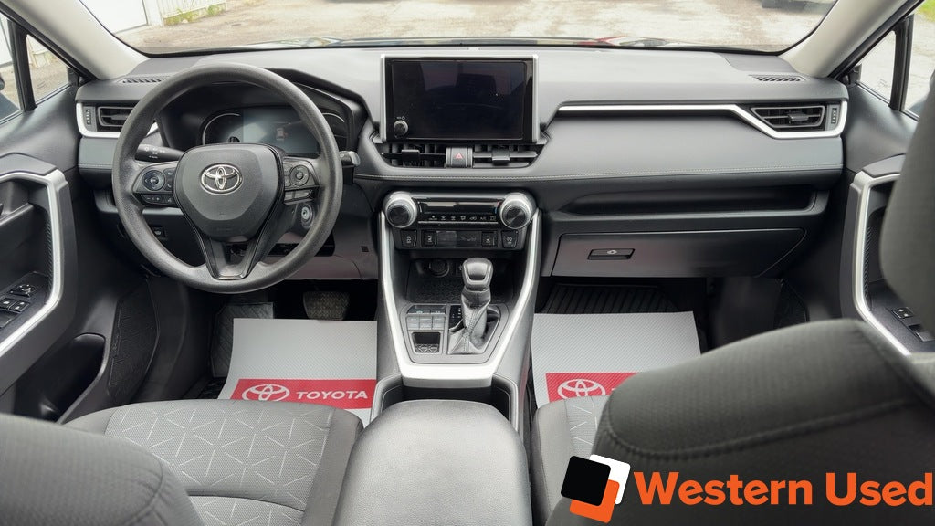 2023 Toyota RAV4 LE AWD