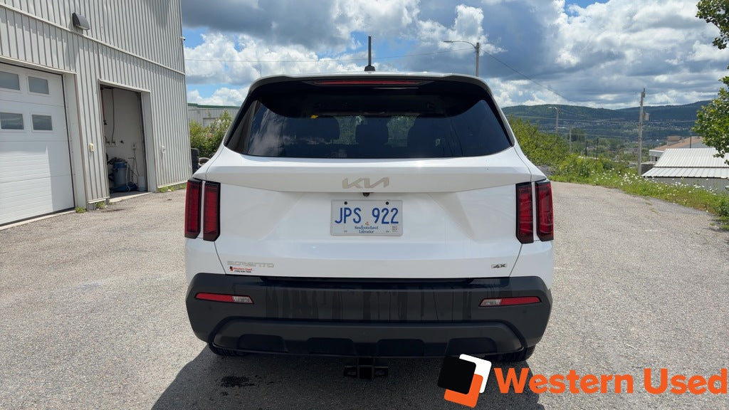 2023 Kia Sorento LX Premium AWD