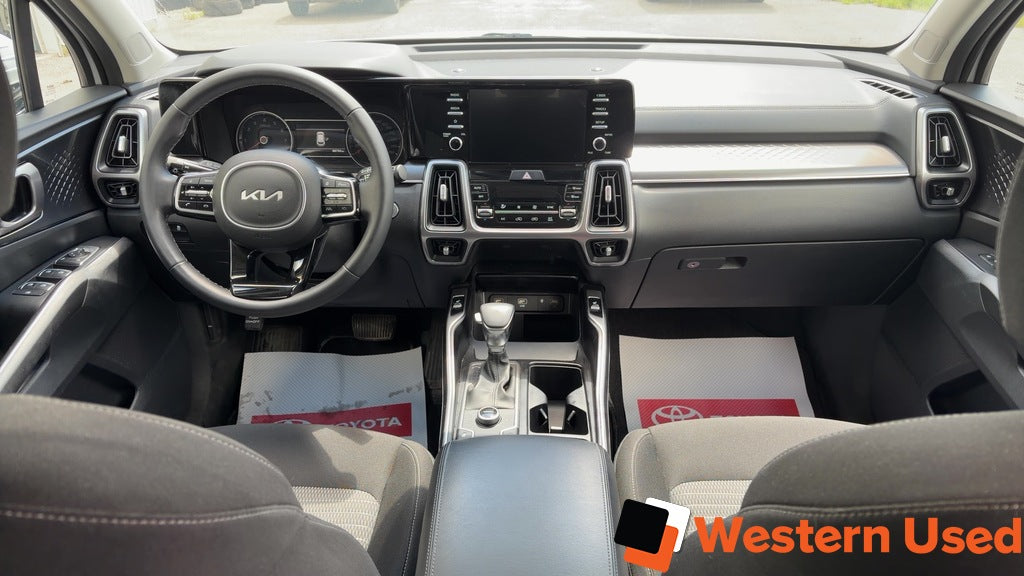 2023 Kia Sorento LX Premium AWD