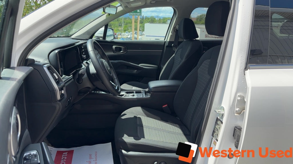 2023 Kia Sorento LX Premium AWD