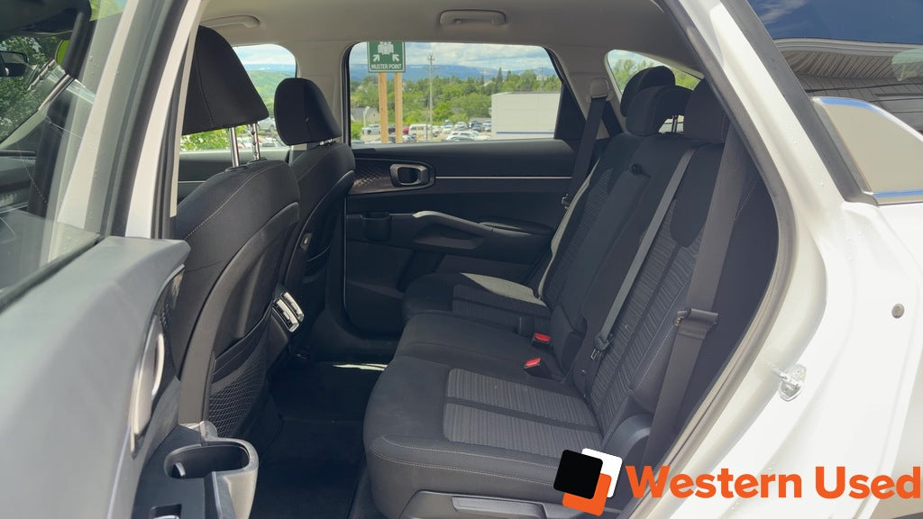 2023 Kia Sorento LX Premium AWD