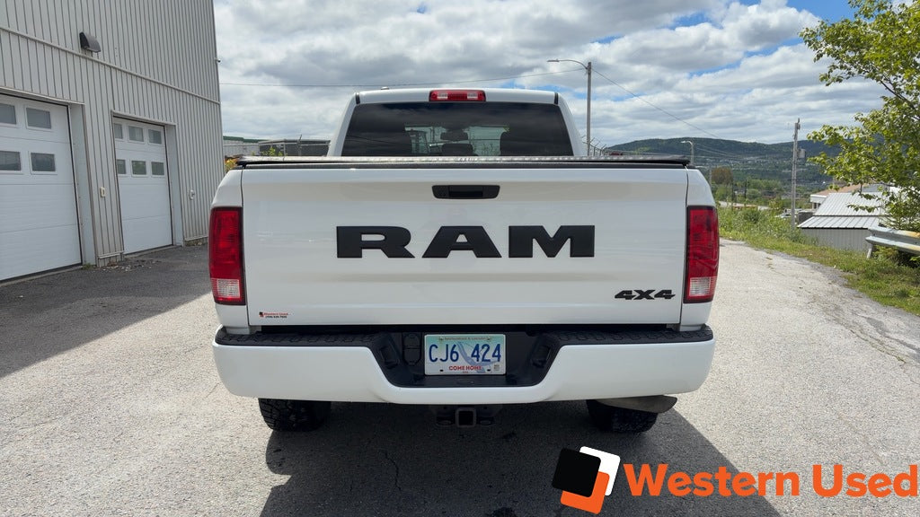 2022 Ram 1500 Classic Express 4x4 Quad Cab 6'4" Box