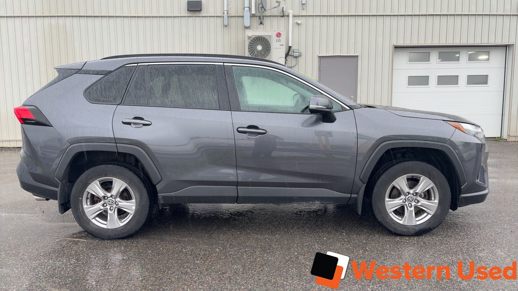 2023 Toyota RAV4 XLE AWD