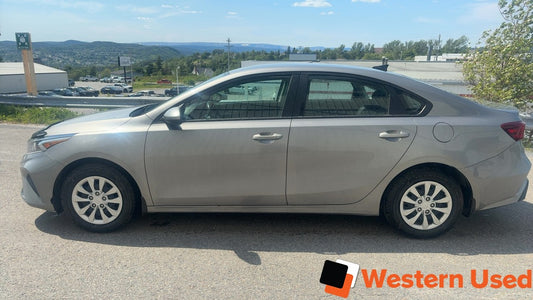 2023 Kia Forte LX IVT