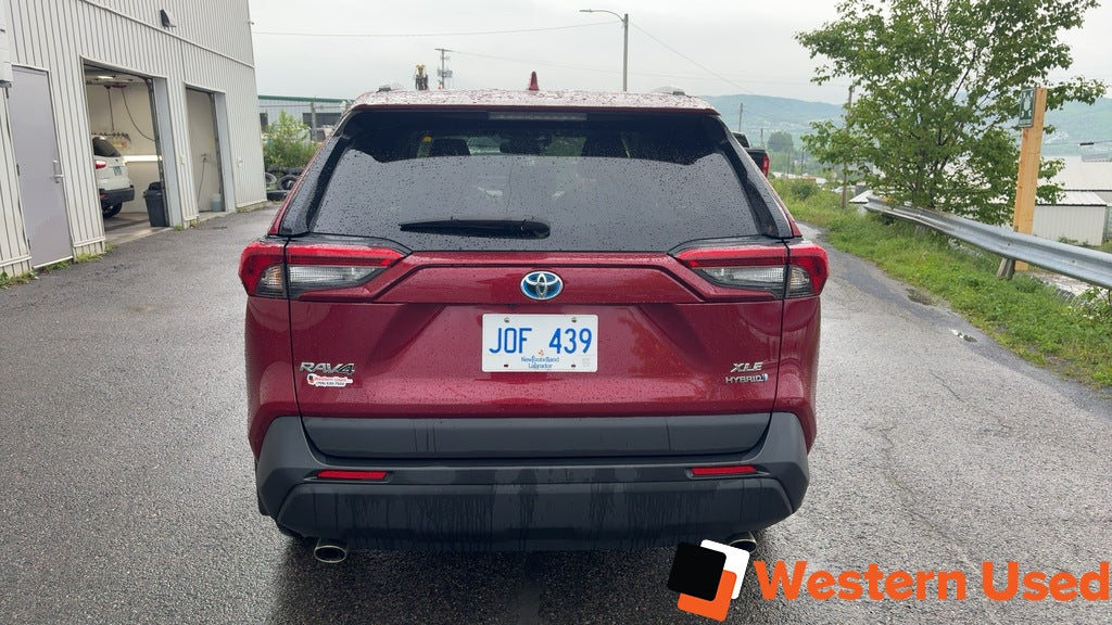 2021 Toyota RAV4 Hybrid XLE AWD