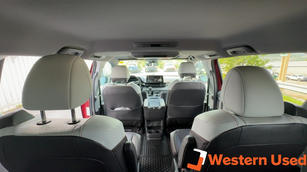 2023 Toyota Sienna XSE 7-Passenger AWD