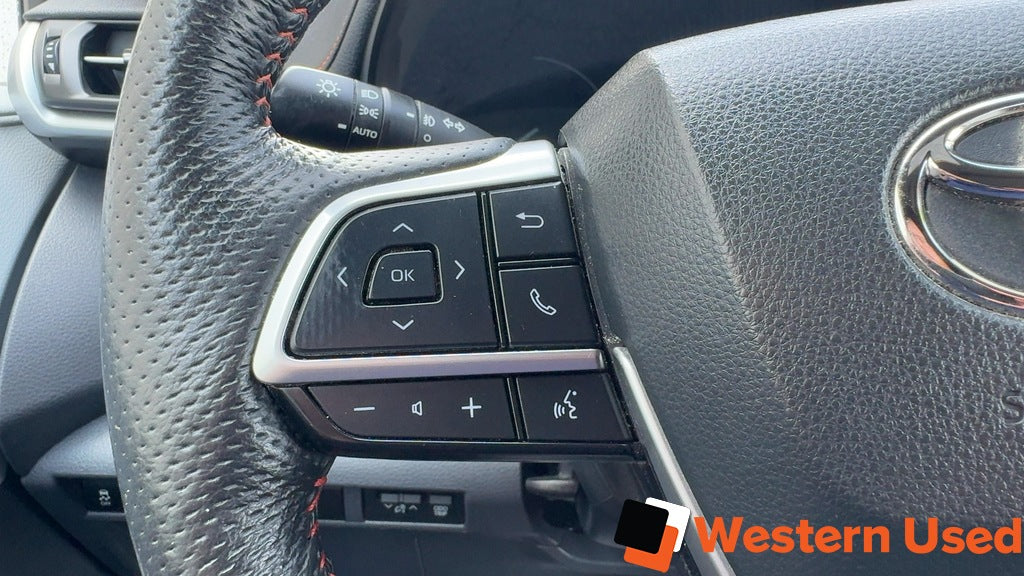 2023 Toyota Sienna XSE 7-Passenger AWD
