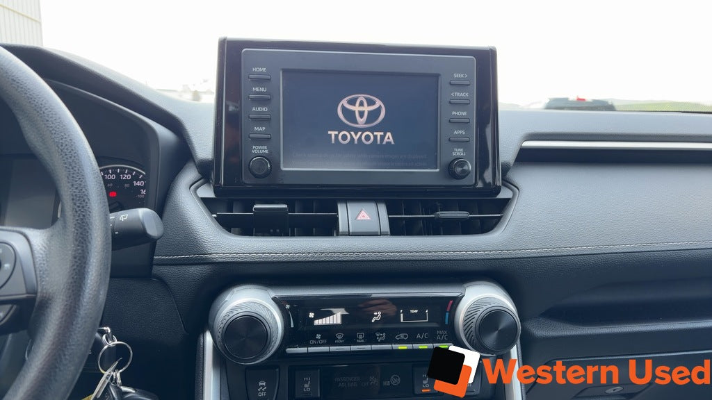 2022 Toyota RAV4 LE AWD