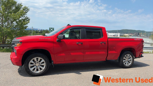2022 Chevrolet Silverado 1500 4WD Crew Cab 157" Custom