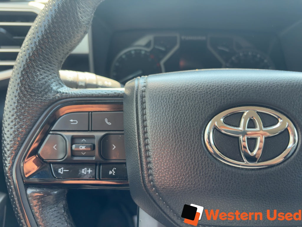 2023 Toyota Tundra 4x4 Double Cab SR