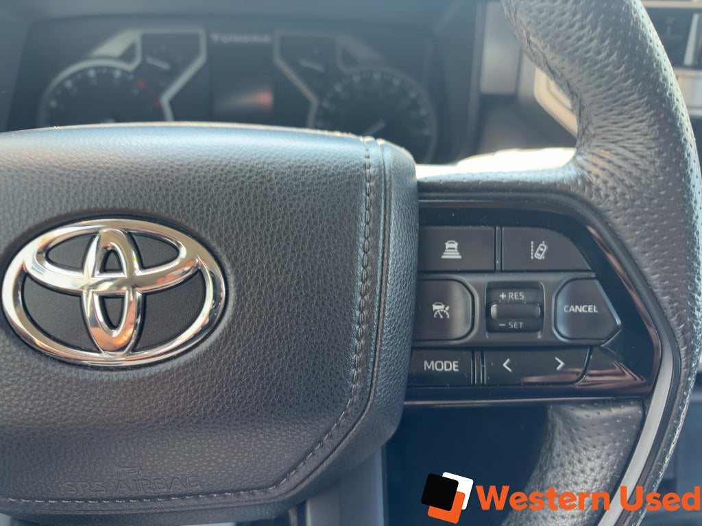 2023 Toyota Tundra 4x4 Double Cab SR