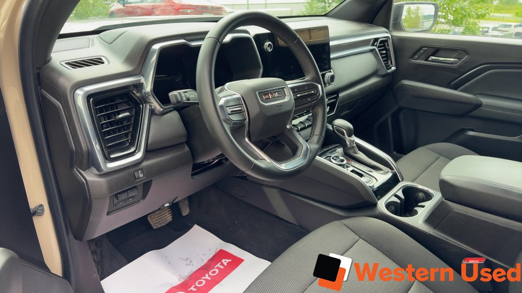 2024 GMC Canyon 4WD Crew Cab Elevation