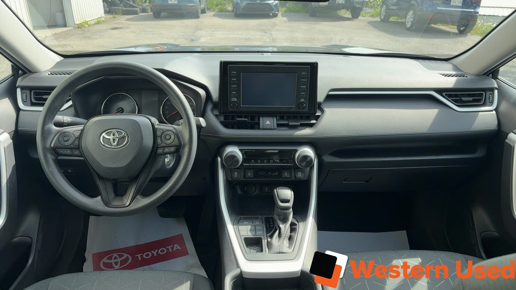 2021 Toyota RAV4 LE AWD