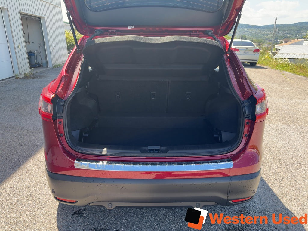 2022 Nissan Qashqai AWD SV CVT