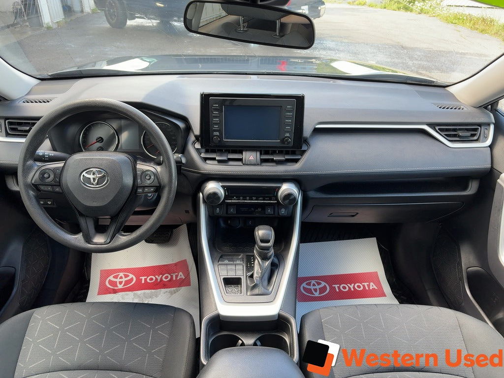 2021 Toyota RAV4 LE AWD