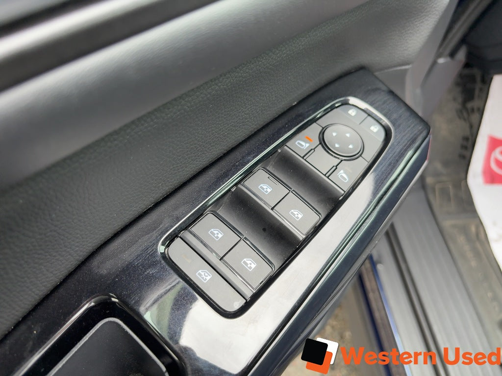 2022 Nissan Pathfinder SV 4WD