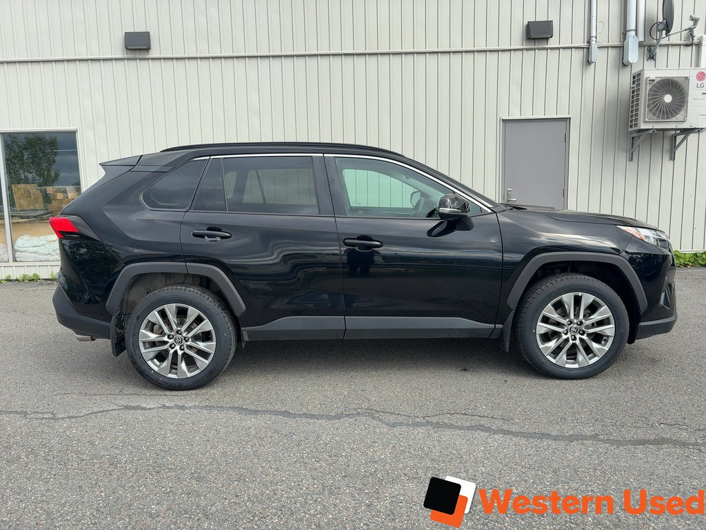 2023 Toyota RAV4 XLE AWD