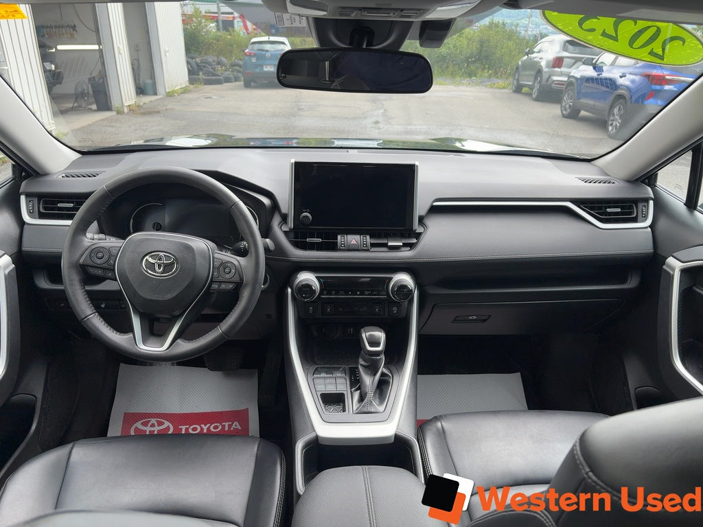 2023 Toyota RAV4 XLE AWD