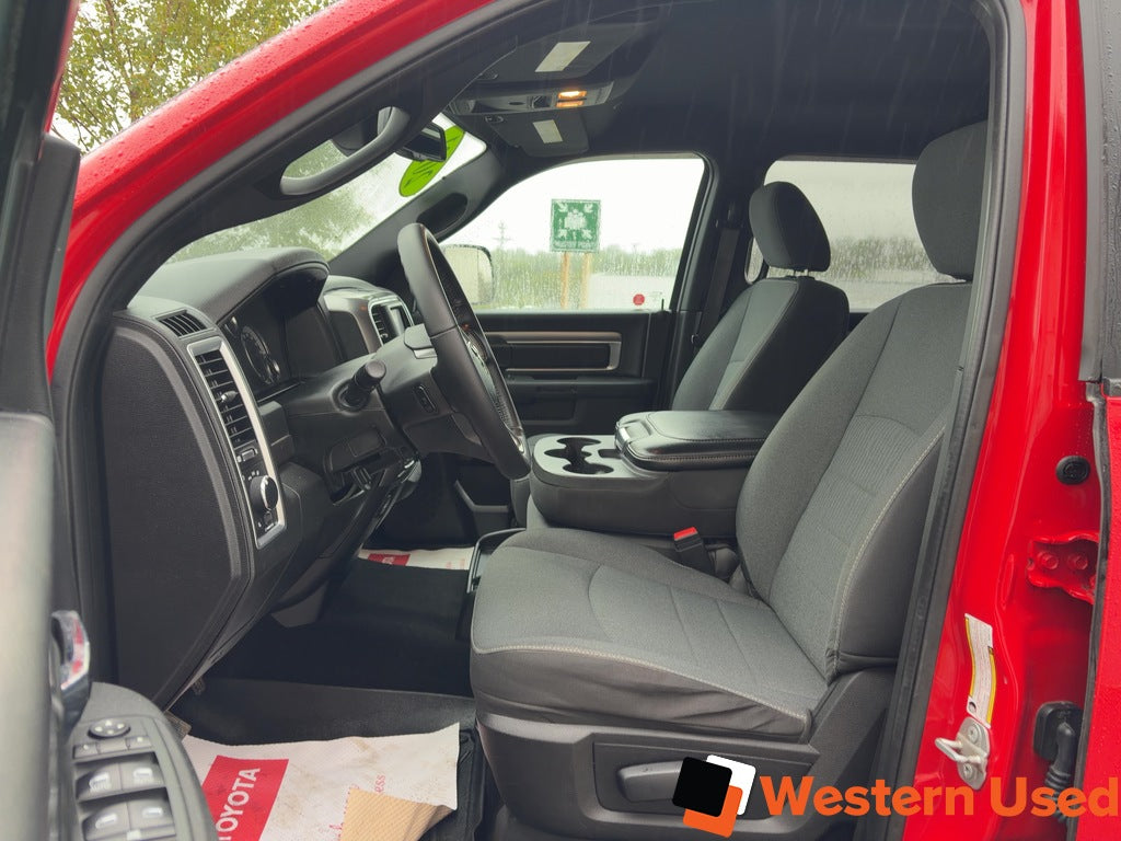 2021 Ram 1500 Classic Warlock 4x4 Crew Cab 5'7" Box