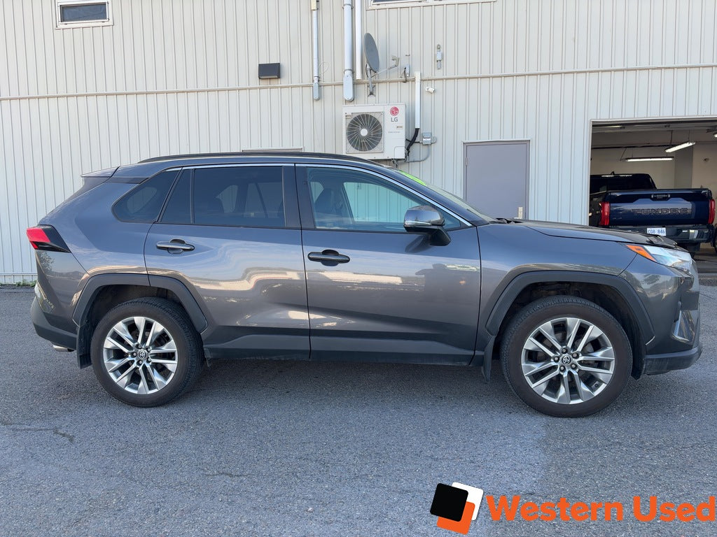 2023 Toyota RAV4 XLE AWD