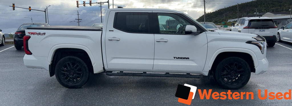 2023 Toyota Tundra 4x4 Crewmax SR
