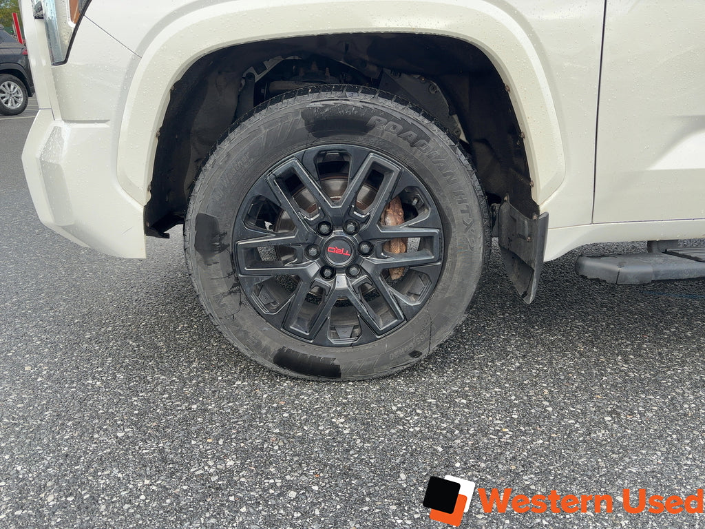 2023 Toyota Tundra 4x4 Crewmax SR