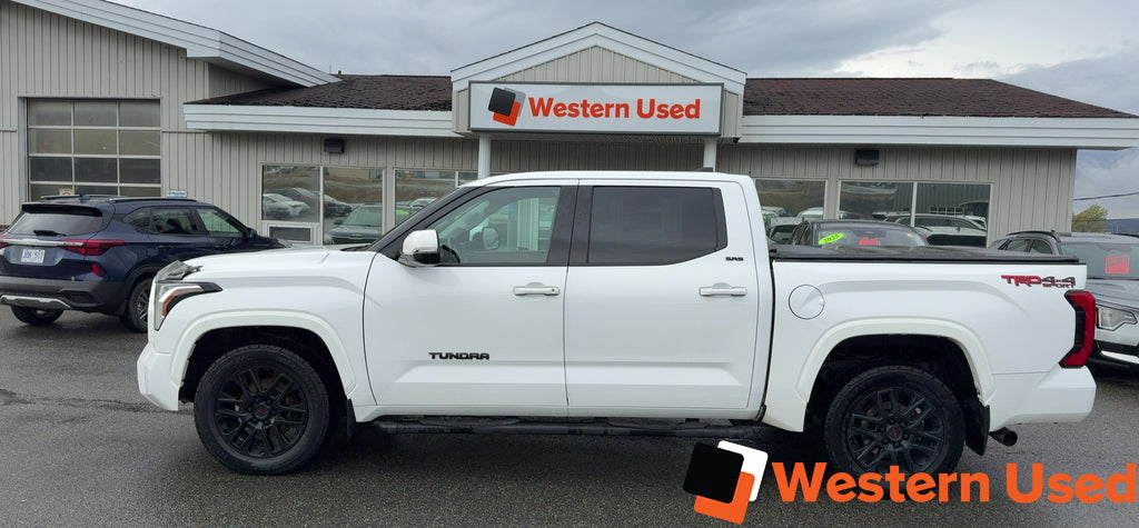 2023 Toyota Tundra 4x4 Crewmax SR