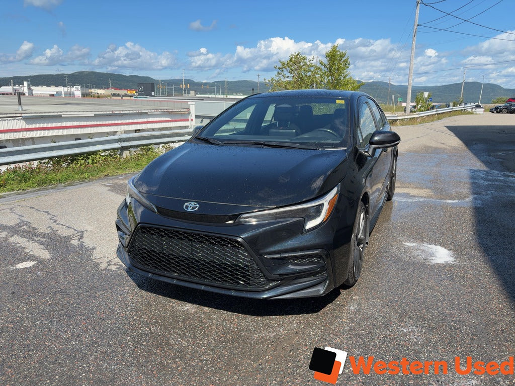 2026 Toyota Corolla Hybrid SE CVT AWD