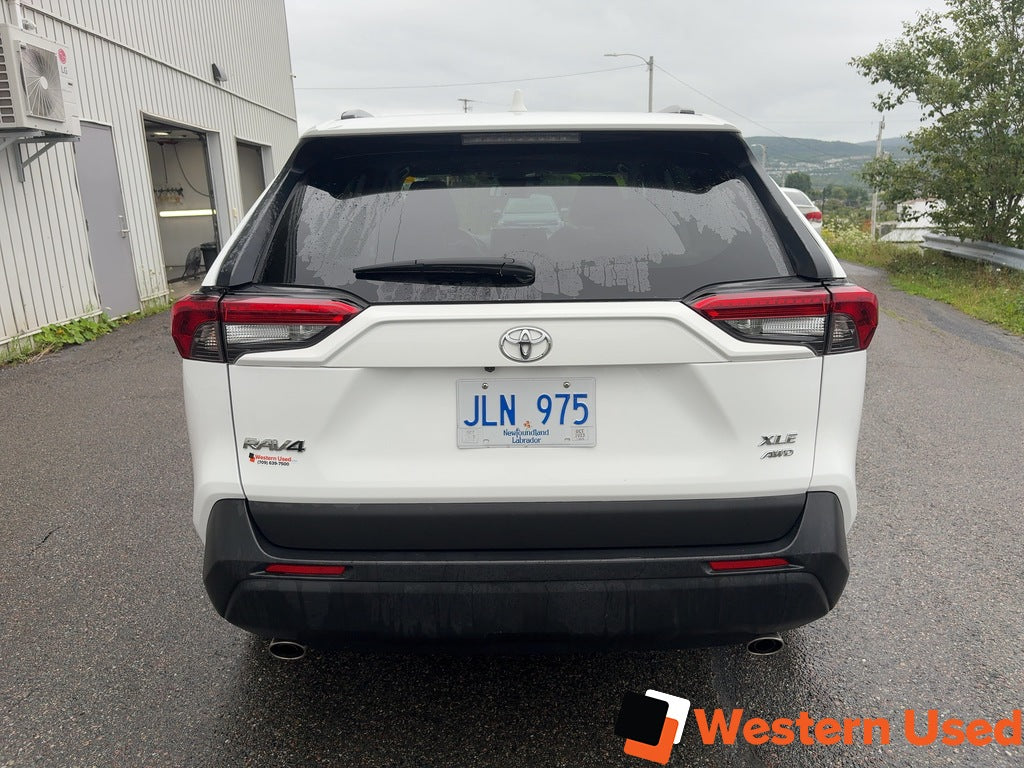 2019 Toyota RAV4 AWD XLE