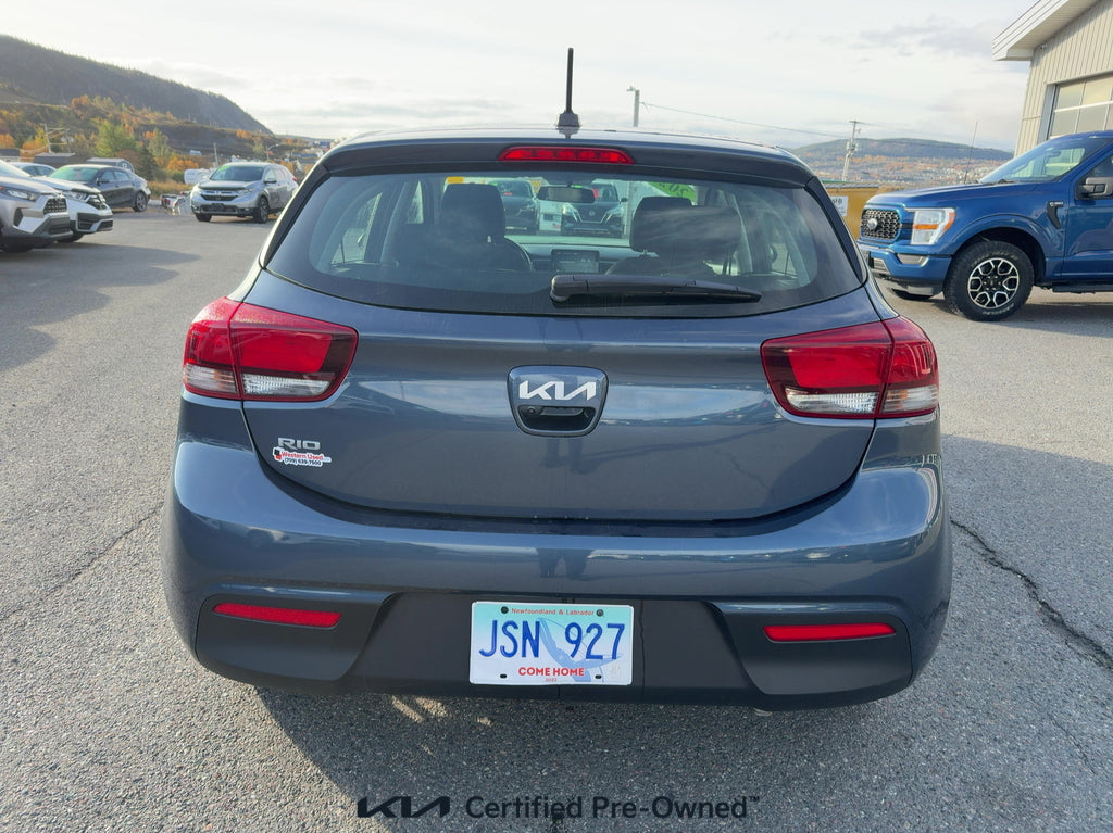 2023 Kia Rio 5-door LX