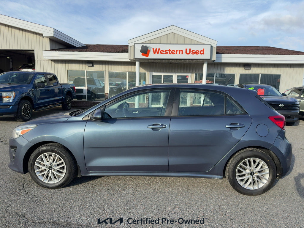 2023 Kia Rio 5-door LX
