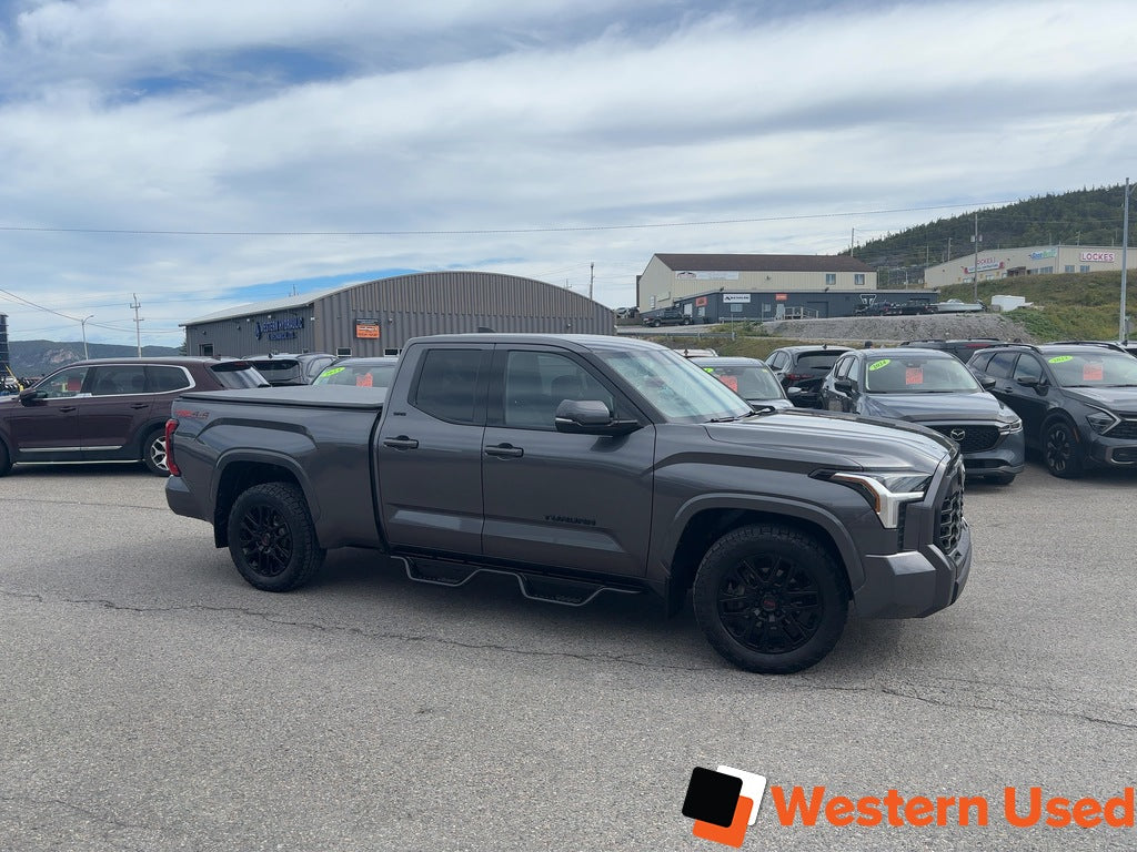 2023 Toyota Tundra 4x4 Double Cab SR