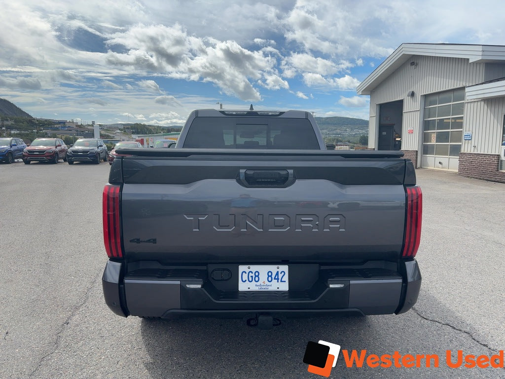 2023 Toyota Tundra 4x4 Double Cab SR