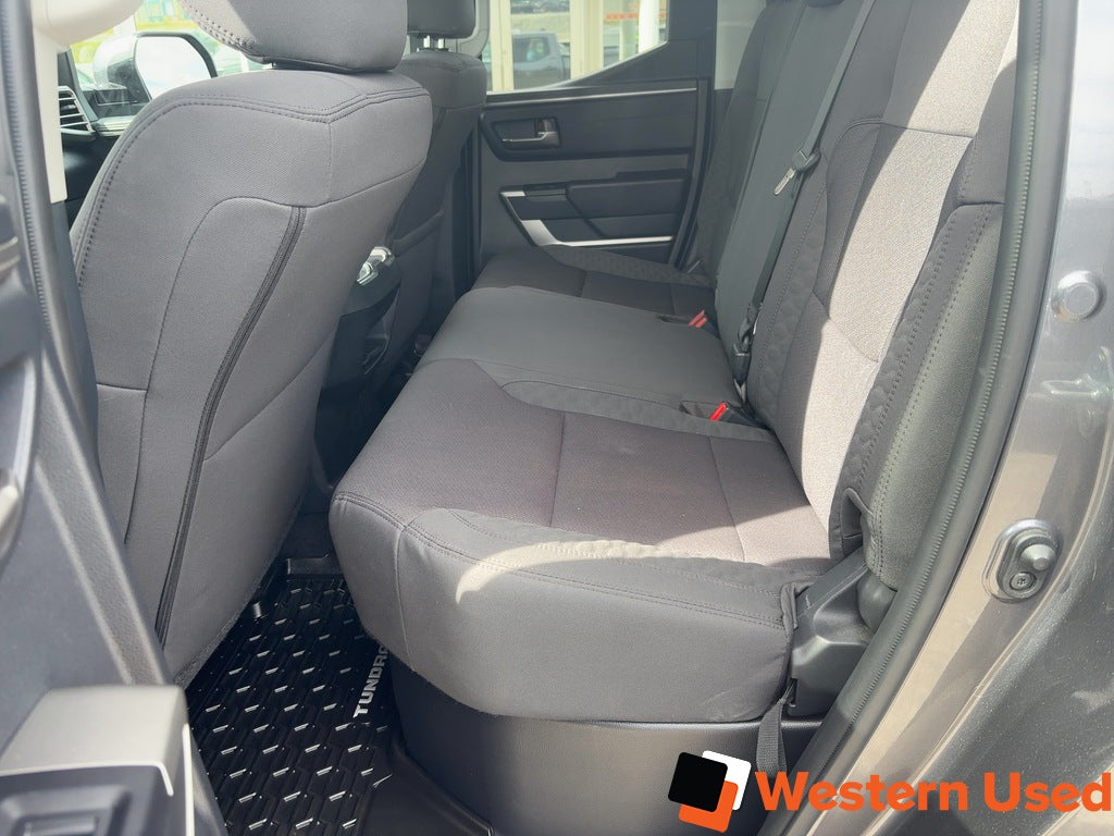 2023 Toyota Tundra 4x4 Double Cab SR