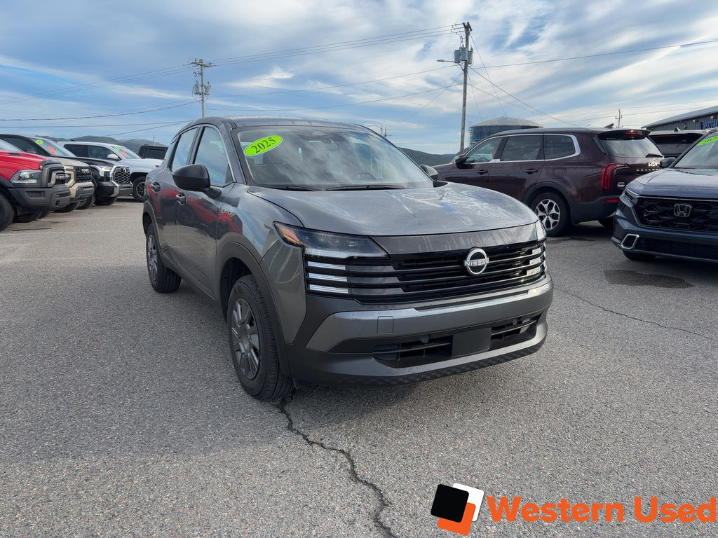 2025 Nissan Kicks S FWD
