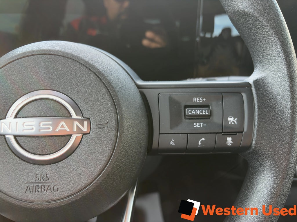 2025 Nissan Kicks S FWD