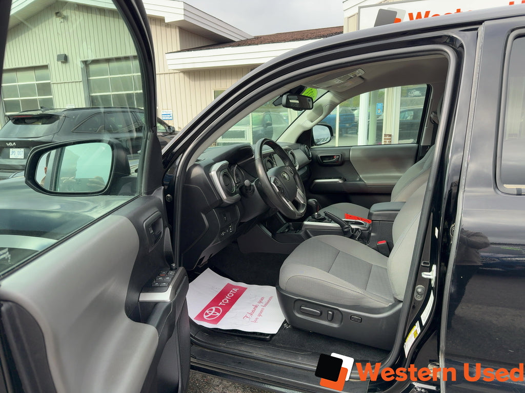 2023 Toyota Tacoma 4x4 Double Cab Auto