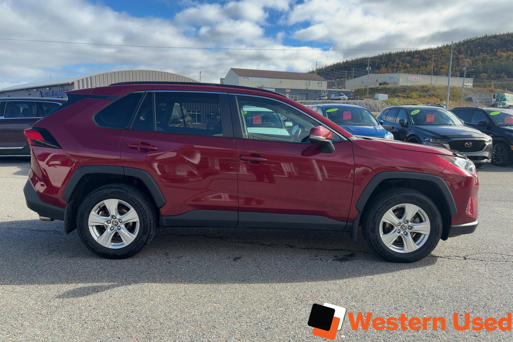 2021 Toyota RAV4 XLE AWD