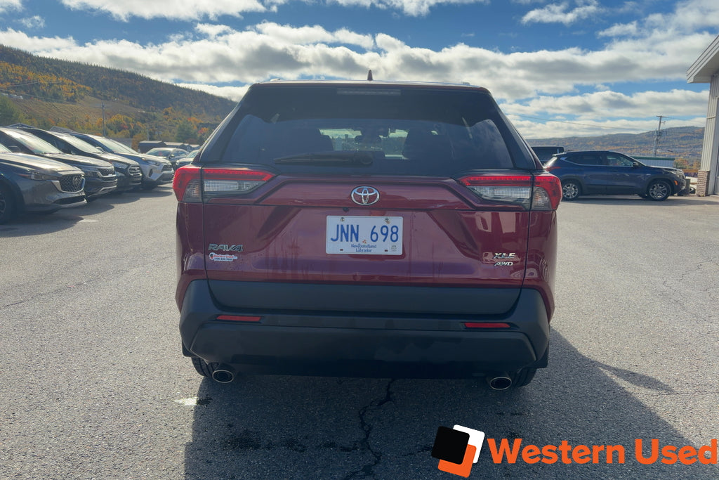 2021 Toyota RAV4 XLE AWD