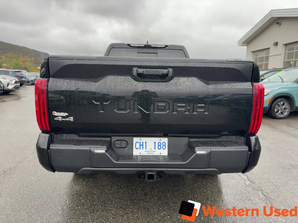 2023 Toyota Tundra 4x4 Double Cab SR
