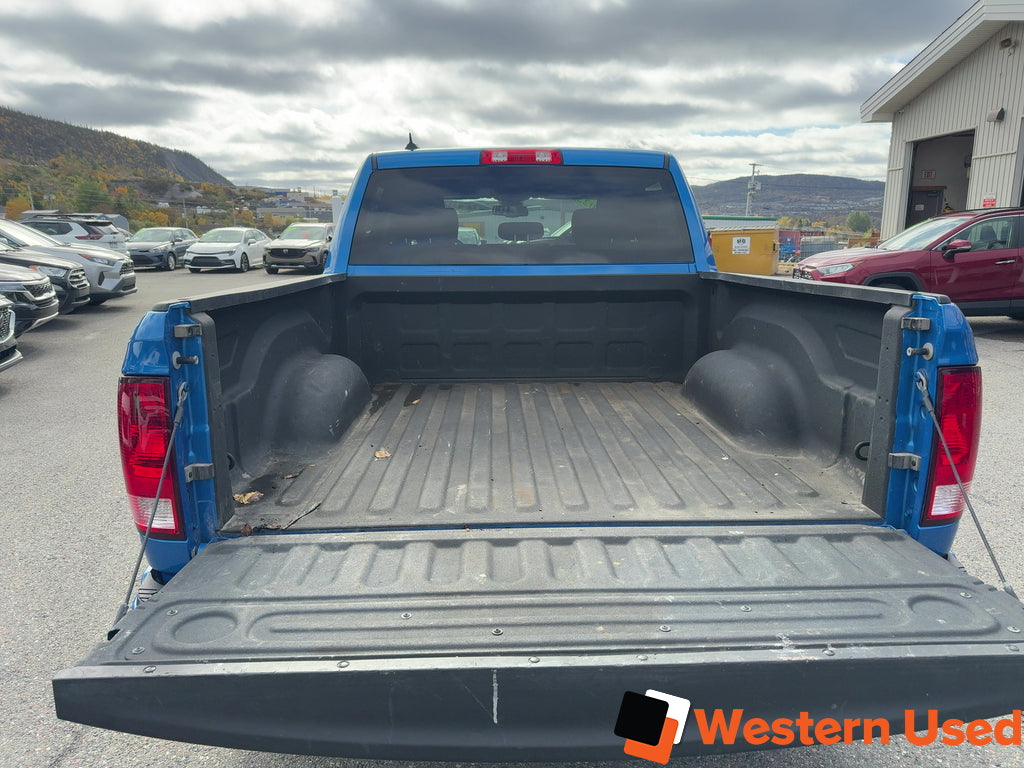 2023 Ram 1500 Classic Express 4x4 Crew Cab 5'7" Box