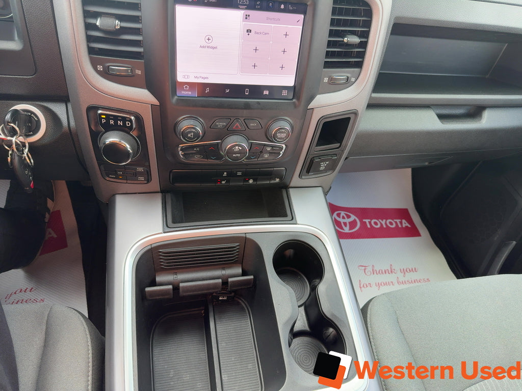 2023 Ram 1500 Classic Express 4x4 Crew Cab 5'7" Box