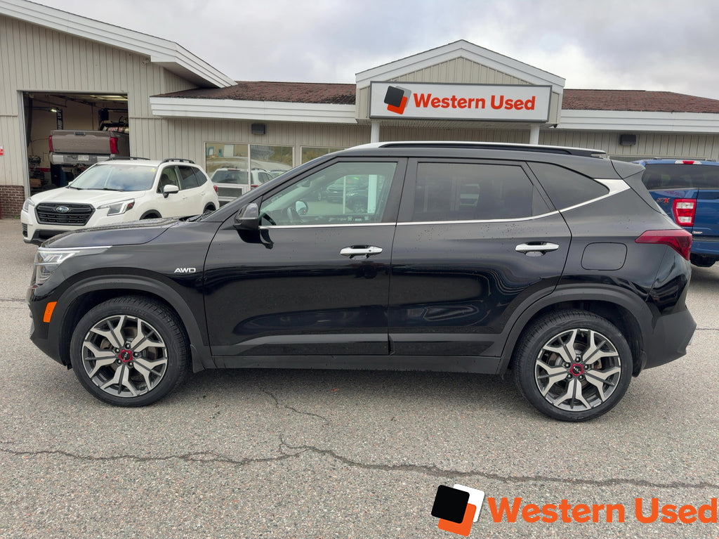 2022 Kia Seltos SX Turbo AWD w/Black Interior