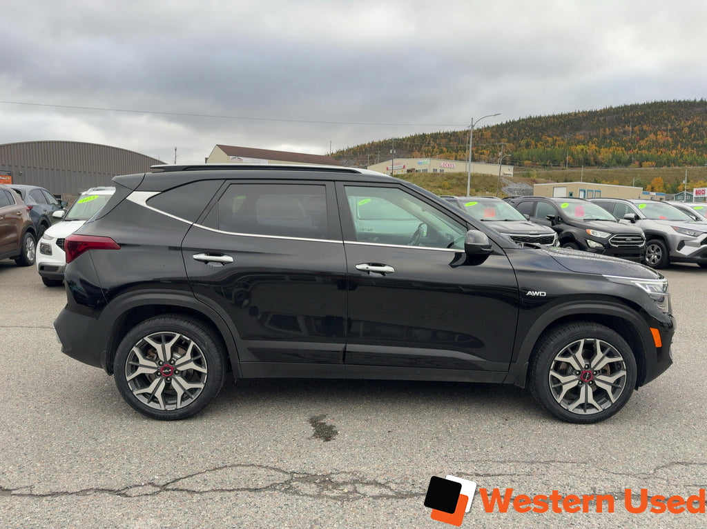2022 Kia Seltos SX Turbo AWD w/Black Interior