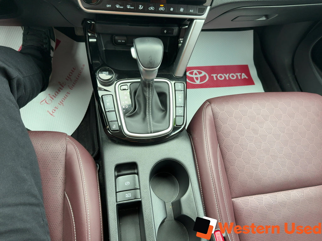 2022 Kia Seltos SX Turbo AWD w/Black Interior
