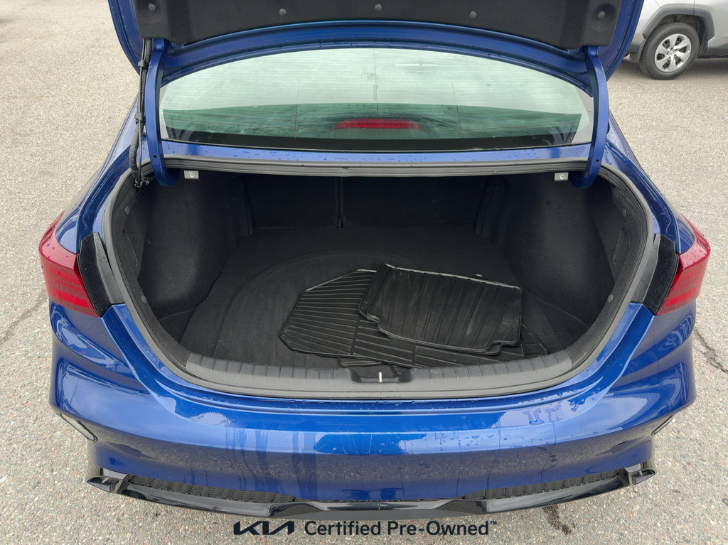 2023 Kia Forte EX IVT