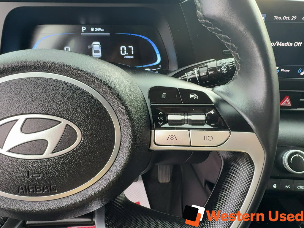 2024 Hyundai Elantra Preferred IVT