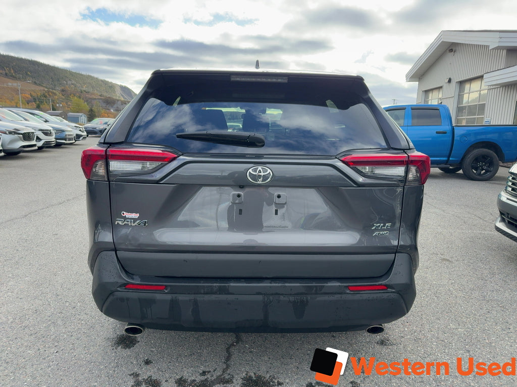 2022 Toyota RAV4 XLE AWD