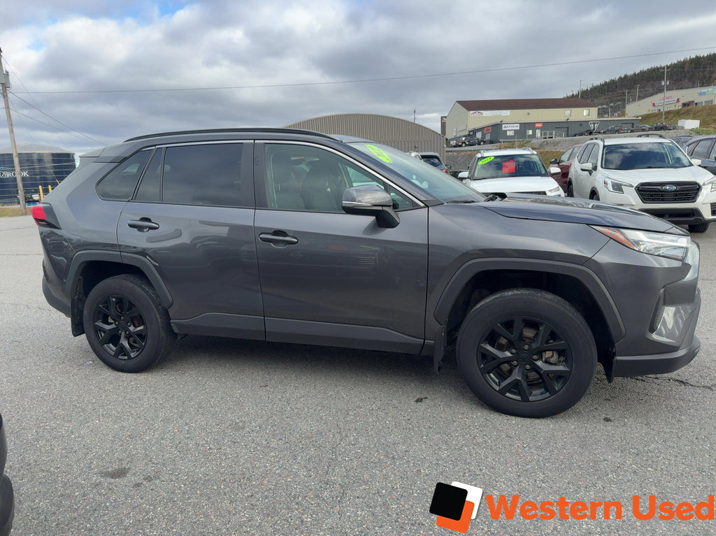 2022 Toyota RAV4 XLE AWD
