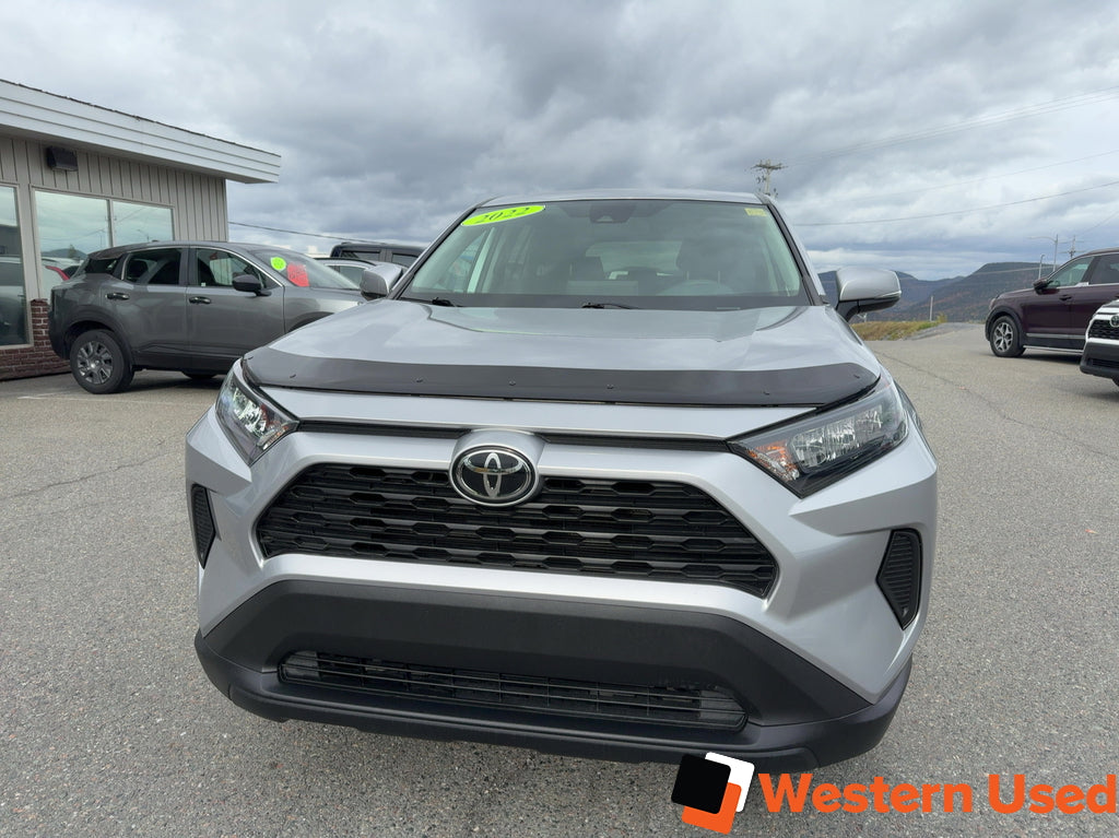 2022 Toyota RAV4 LE AWD
